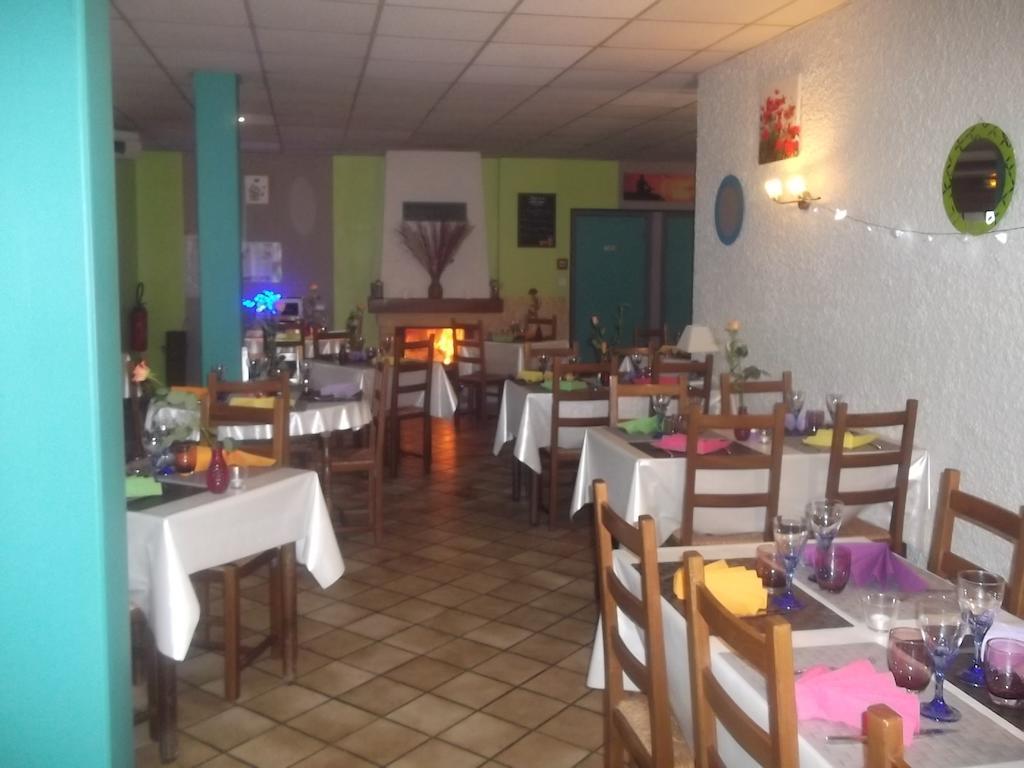 Hotel Des Cotes De Meuse Saint-Maurice-sous-les-Côtes Εξωτερικό φωτογραφία