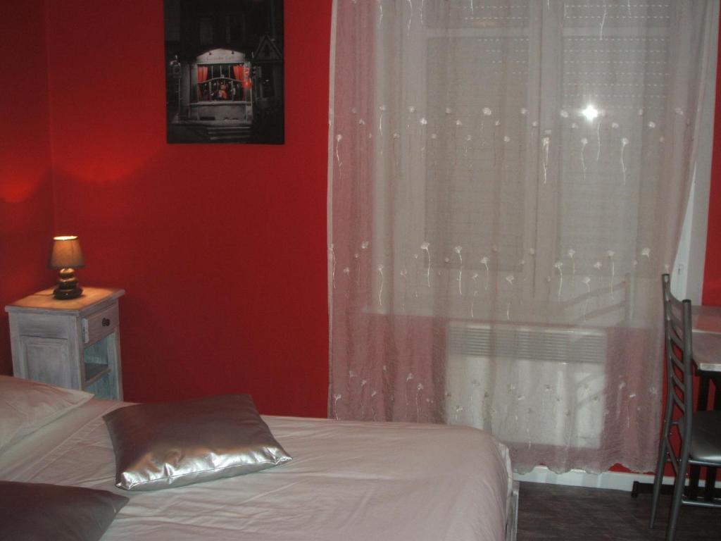 Hotel Des Cotes De Meuse Saint-Maurice-sous-les-Côtes Δωμάτιο φωτογραφία
